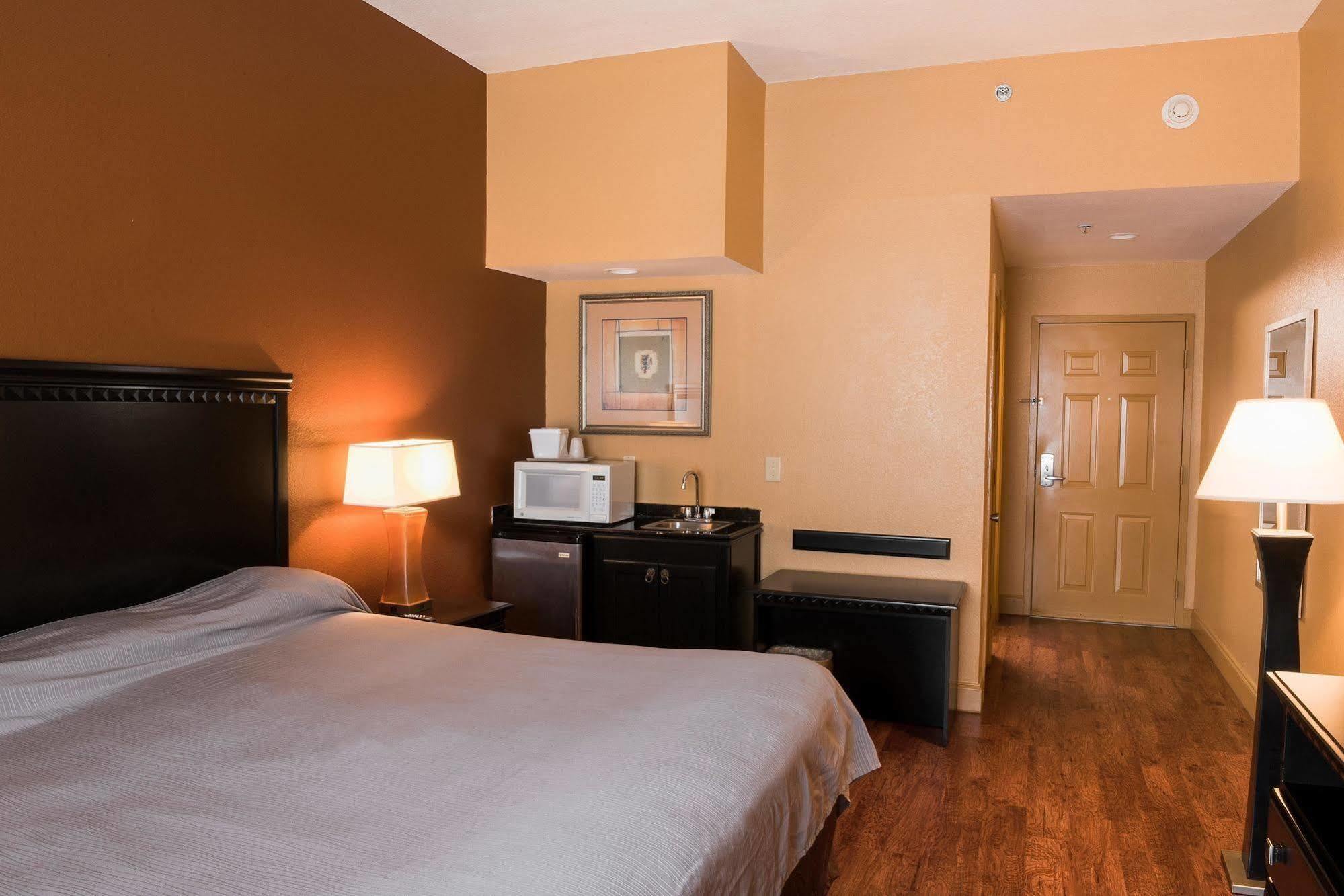 Americas Best Value Inn & Suites-גריפין מראה חיצוני תמונה